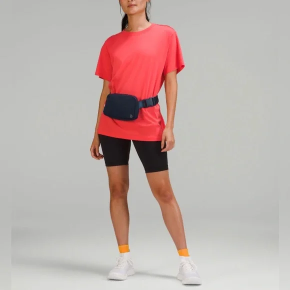 🍋Lululemon Everywhere Belt Bag, NWT - Picture 10 of 11